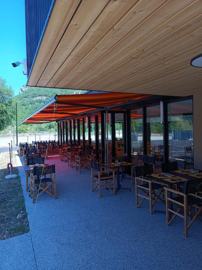 Hotel Restaurant Akena Molinges - La Brocatelle Saint-Claude Exterior photo